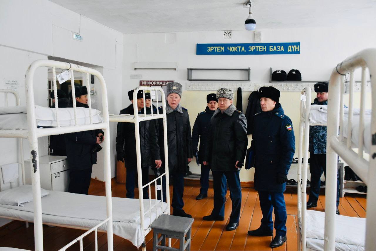 Прокурор республики Ботвинкин Евгений Борисович проверил состояние законности в ФКУ ИК-1 УФСИН России по Республике Тыва Прокурор республики Ботвинкин Евгений Борисович проверил состояние законности в ФКУ ИК-1 УФСИН России по Республике Тыва