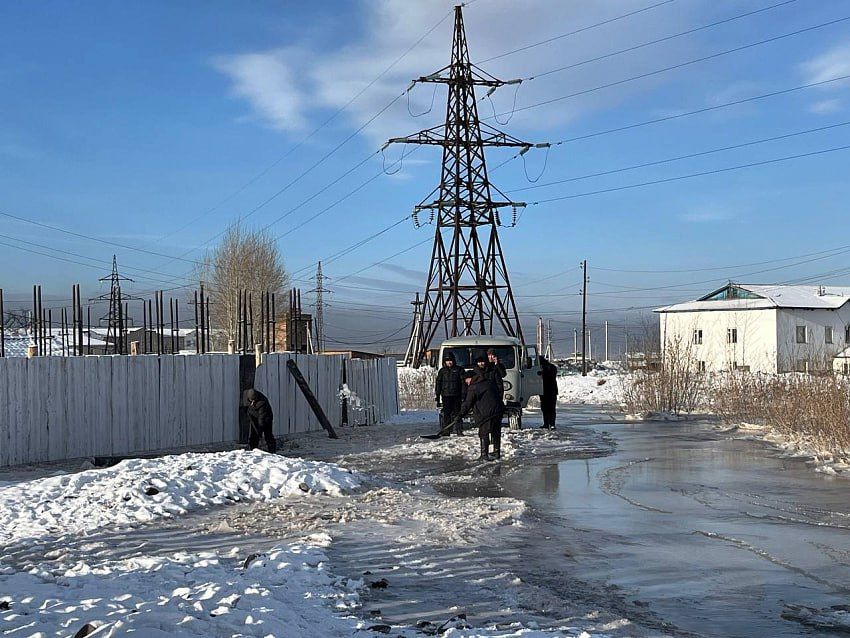 ����� ����� (����) �������� ��-�� ������ ��������� ��� � ������� ���� �����