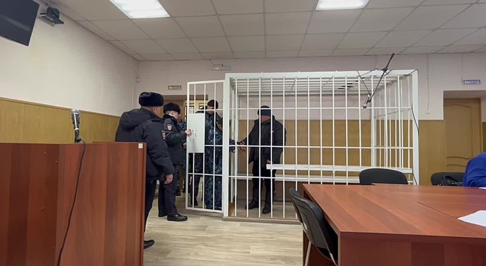 С учетом позиции прокуратуры суд заключил под стражу обвиняемого в избиении молодого человека в Эрзинском районе