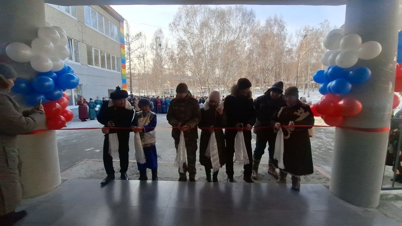 В селе Хову-Аксы после капитального ремонта открылась школа В селе Хову-Аксы после капитального ремонта открылась школа