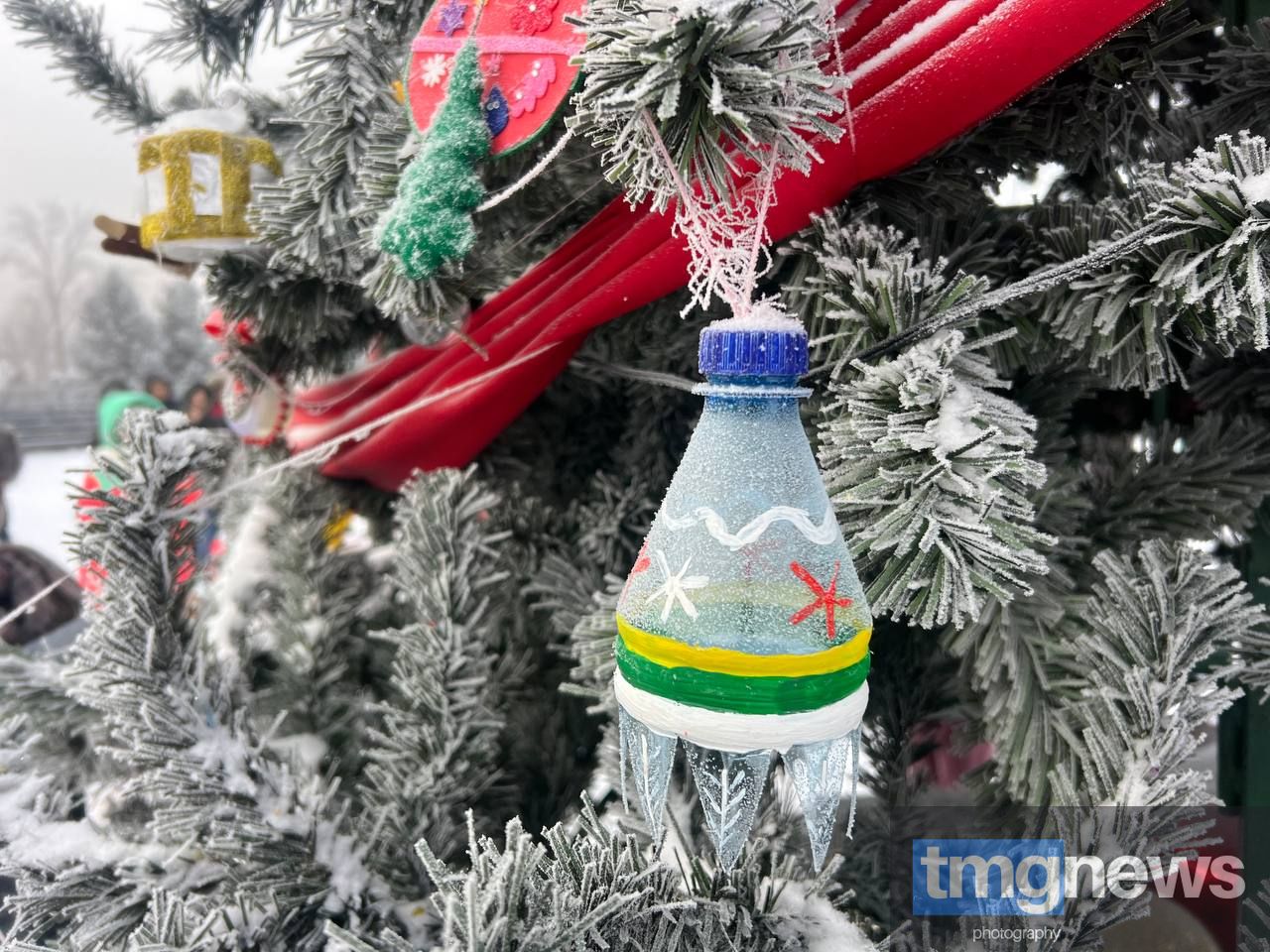 В Туве подвели итоги экологического конкурса «Ёлочная игрушка из вторсырья» В Туве подвели итоги экологического конкурса «Ёлочная игрушка из вторсырья»