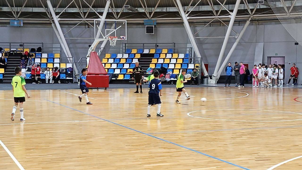 В Туве стартовал региональный этап всероссийского проекта «Футбол в школе» В Туве стартовал региональный этап всероссийского проекта «Футбол в школе»