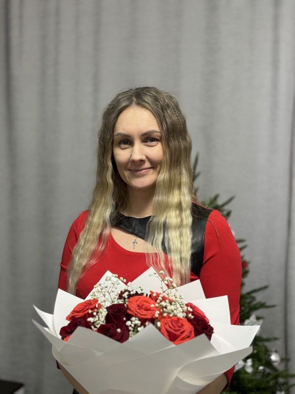 Сегодня свой День рождения отмечает начальник Центра финансового обеспечения МВД по Республике Тыва старший лейтенант внутренней службы Светлана Сергеевна Серебренникова!