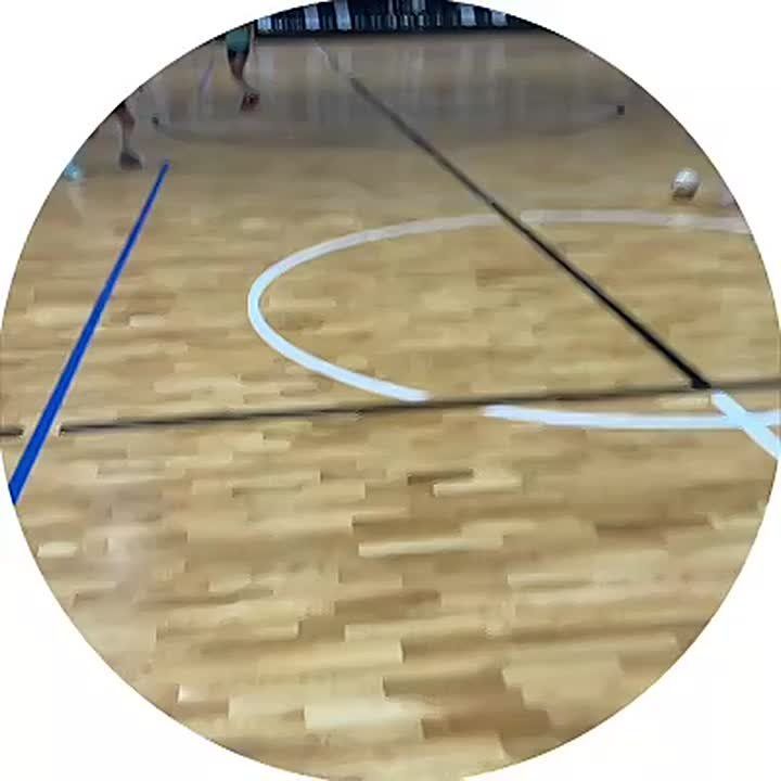 В эти минуты в СКЦ «Победа» проходит турнир по мини-футболу