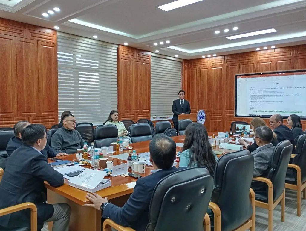 Выпускник ТувГУ защитил диссертацию о культурных основах монгольской дипломатии Выпускник ТувГУ защитил диссертацию о культурных основах монгольской дипломатии