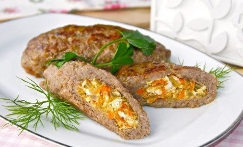 Сочные мясные рулеты с оригинальной начинкой: праздник на вашем столе