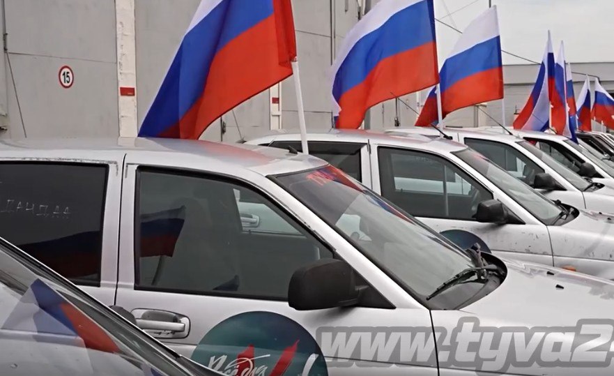 В Туве собирают гуманитарную помощь для военнослужащих к празднику Шагаа В Туве собирают гуманитарную помощь для военнослужащих к празднику Шагаа