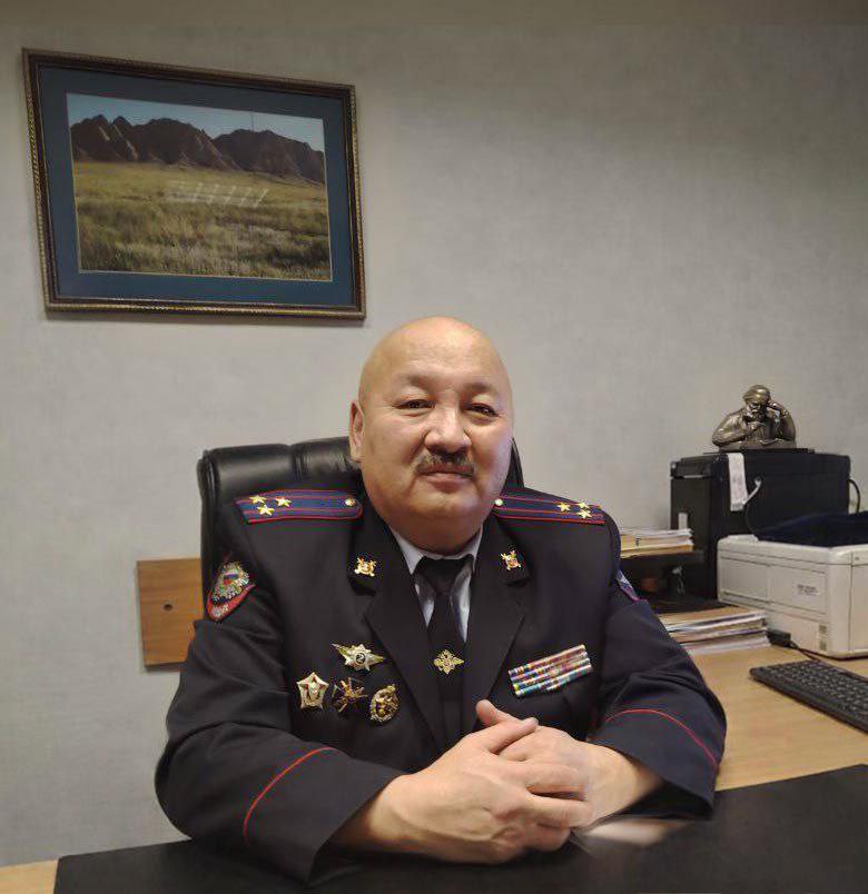 Сегодня свой День рождения отмечает начальник Управления уголовного розыска МВД по Республике Тыва полковник полиции Монгуш Олзей Александрович