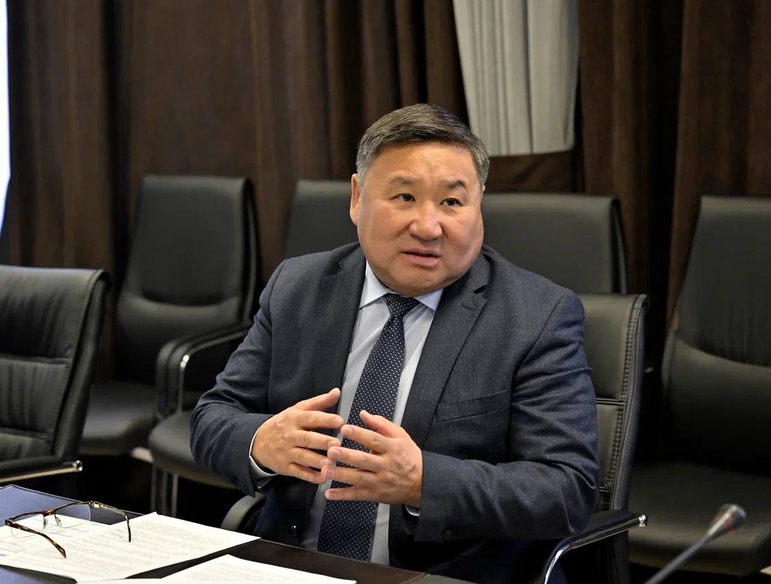 Владислав Ховалыг обсудил развитие спортивной инфраструктуры в Кызыле