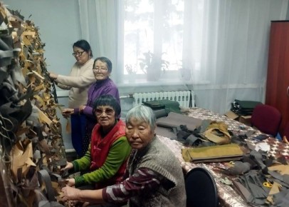 Тээлиде Улуг салгалды харылзажыр твнде тускай шериг операциязында киржип турар дайынчыларга чажыртынып шыптынар четкилер кылыр ажыл уламчылавышаан