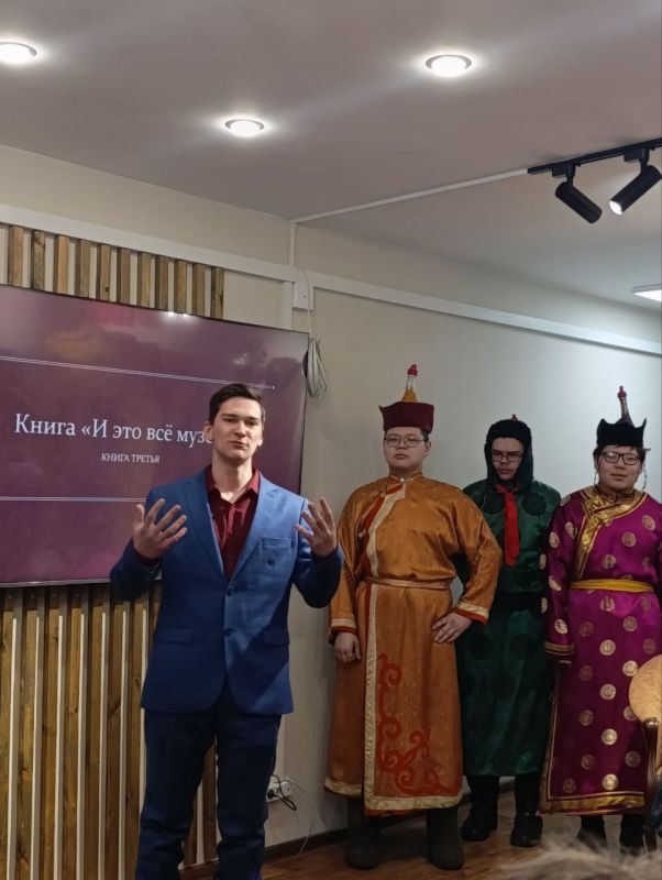 В библиотеке Пий-Хемского района представили новую краеведческую книгу