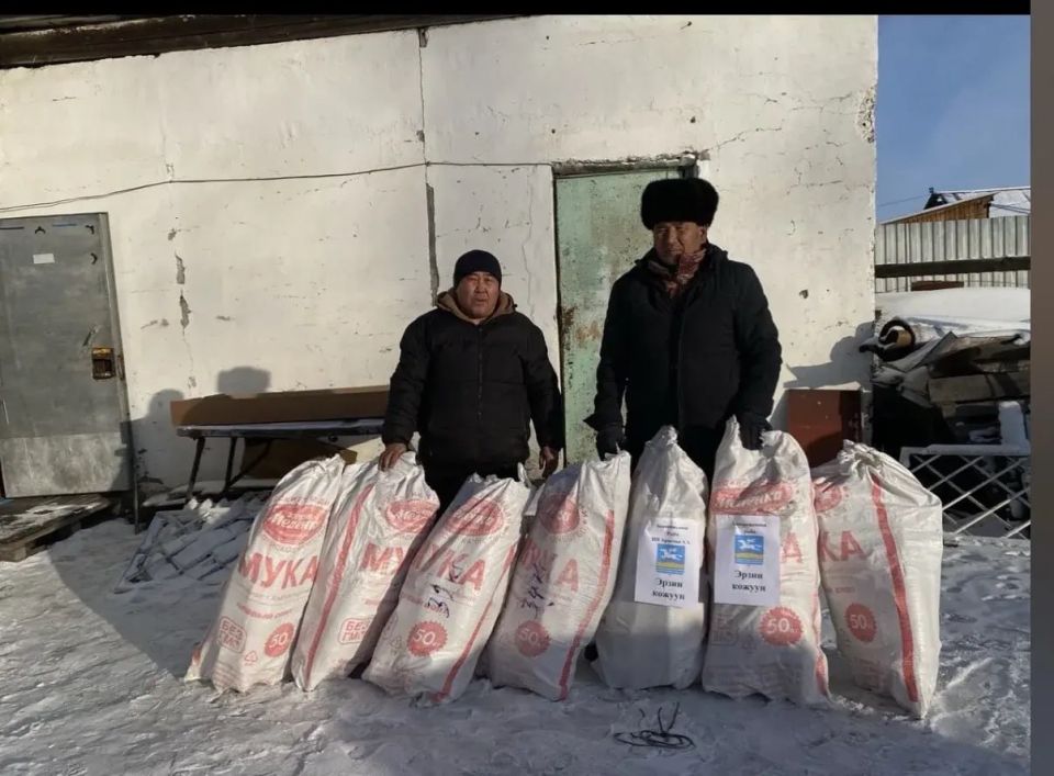 Семья из Эрзинского района передала 230 кг рыбы для участников СВО к празднику Шагаа