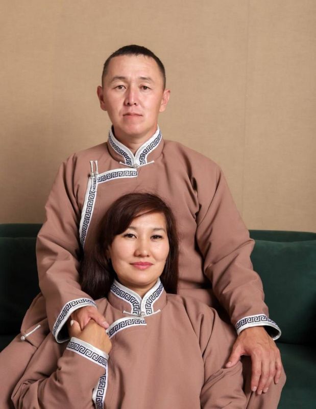 Владислав Ховалыг поздравил жителей Тувы с государственными наградами