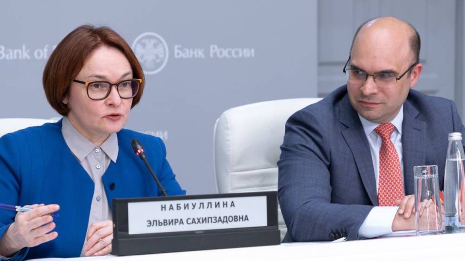 Почему резкое снижение ключевой ставки может обернуться экономическими трудностями