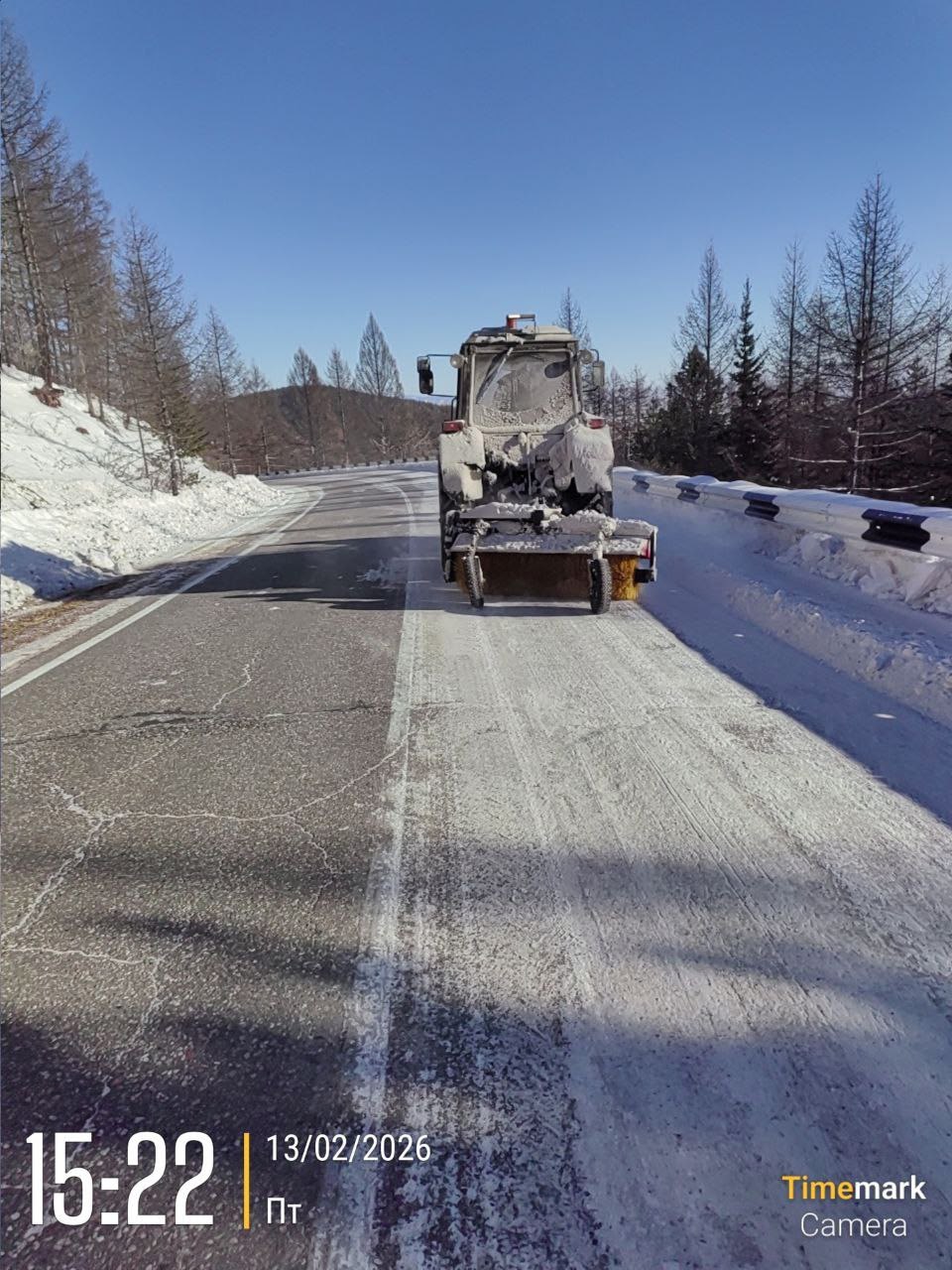 Дорожные службы Тувы переведены на усиленный режим работы из-за снегопадов Дорожные службы Тувы переведены на усиленный режим работы из-за снегопадов
