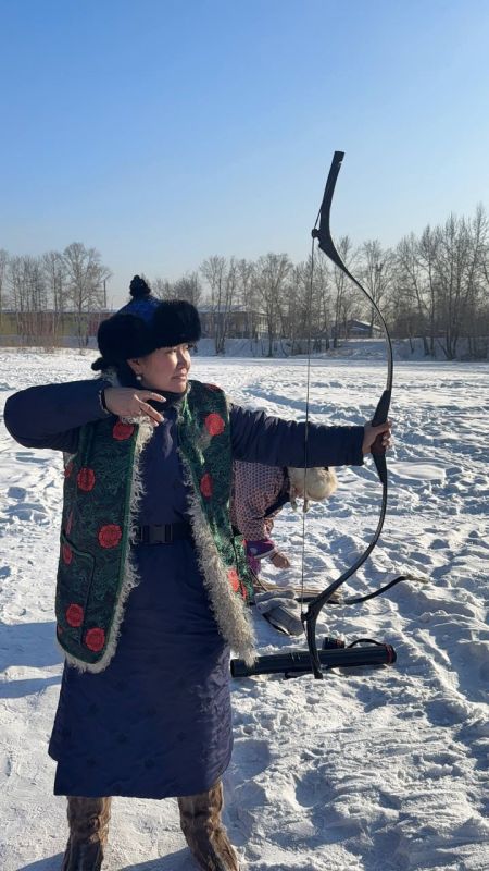 В Кызыле определили победителей турнира по стрельбе из традиционного лука