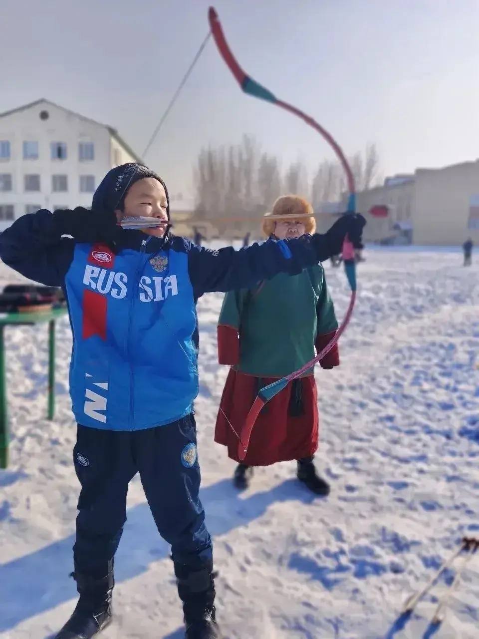 Школы Тувы активно отмечают Шагаа: от национальных игр до погружения в культуру Школы Тувы активно отмечают Шагаа: от национальных игр до погружения в культуру