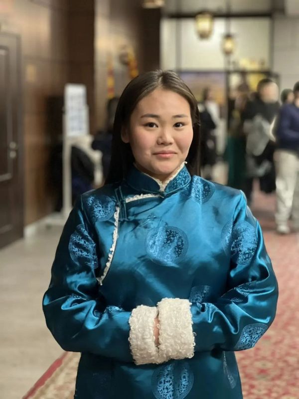 Одиннадцатиклассница из Кызыла пришла на молебен в монастырь с родителями