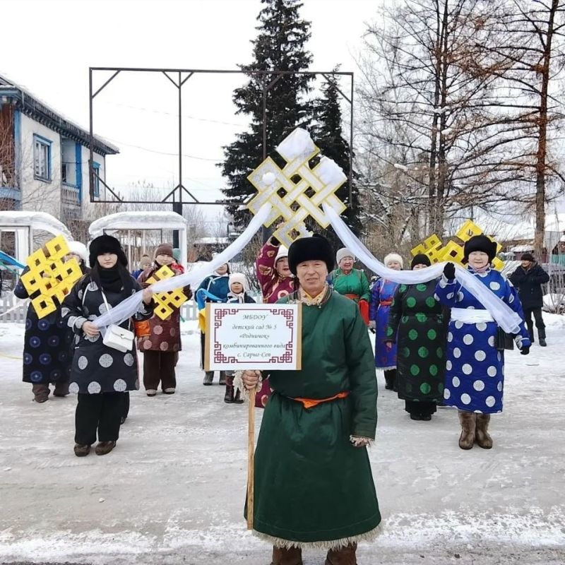 Каа-Хем кожуунга Шагаа байырлалыны каас болгаш хой чон киржилгелиг хемчээ – кш-ажылчы коллективтер аразынга «Тыва хевим – чоргааралым» мрейи