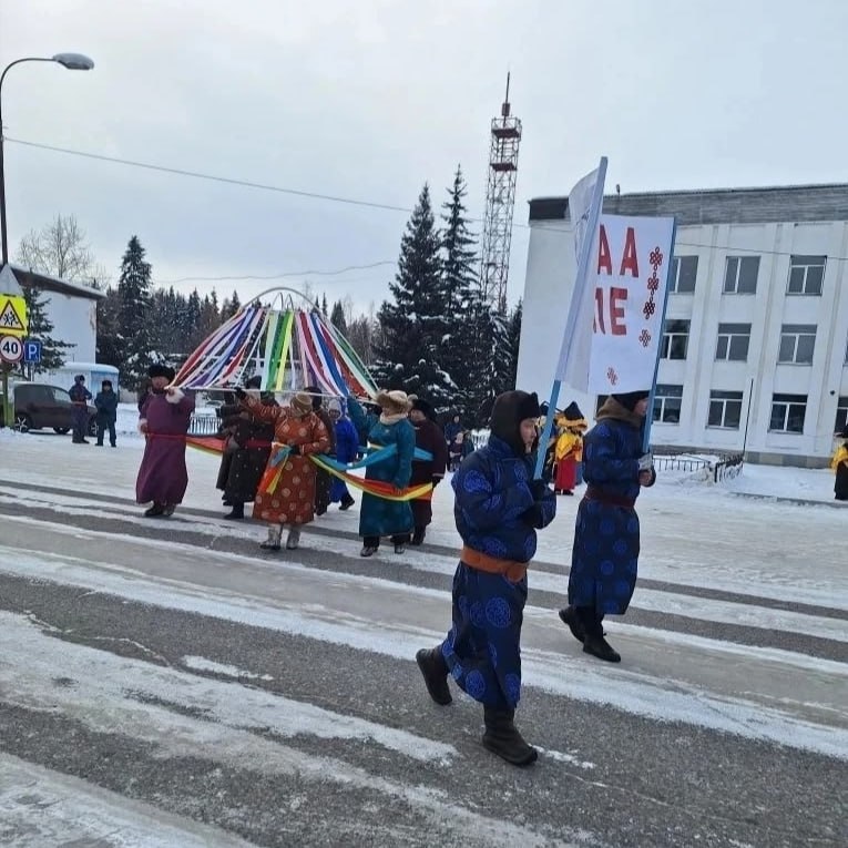 Каа-Хем кожуунга Шагаа байырлалыны каас болгаш хой чон киржилгелиг хемчээ – кш-ажылчы коллективтер аразынга «Тыва хевим – чоргааралым» мрейи Каа-Хем кожуунга Шагаа байырлалыны каас болгаш хой чон киржилгелиг хемчээ – кш-ажылчы коллективтер аразынга «Тыва хевим – чоргааралым» мрейи