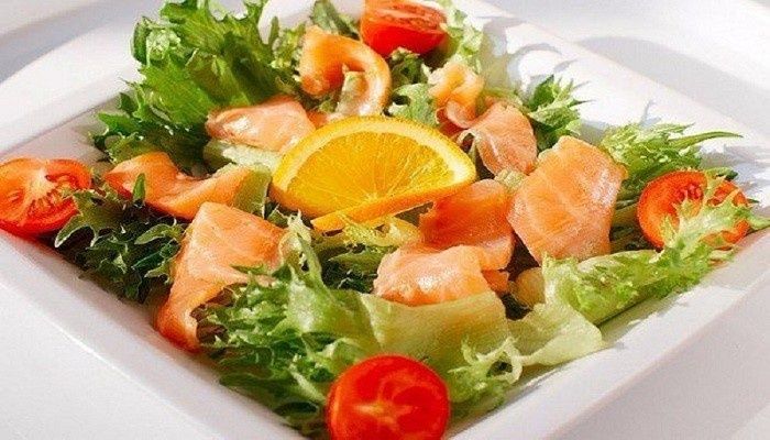 Вкусные салаты с семгой: 10 оригинальных рецептов