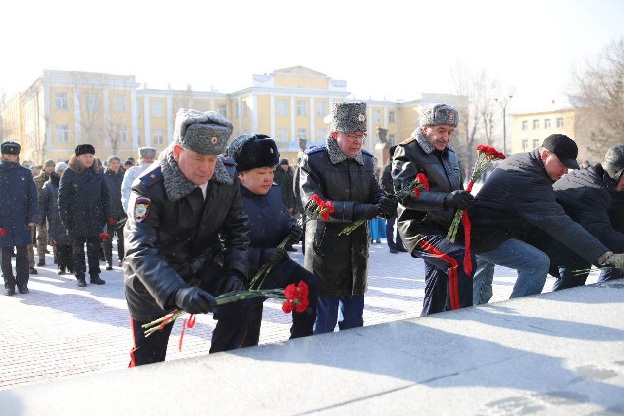 Руководство и личный состав МВД по Республике Тыва приняли участие в торжественном митинге в День защитника Отечества Руководство и личный состав МВД по Республике Тыва приняли участие в торжественном митинге в День защитника Отечества