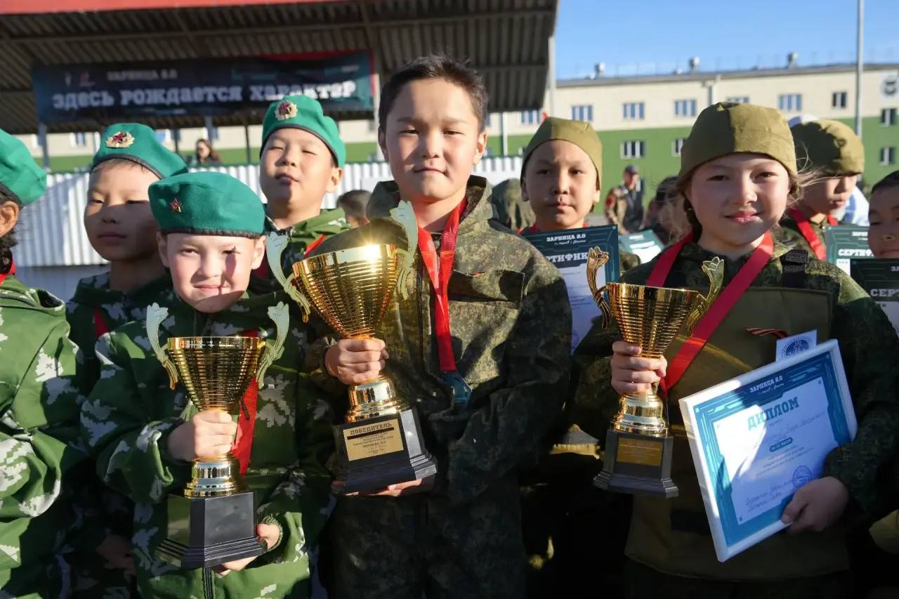 Владислав Ховалыг: «В новом сезоне “Зарницы 2.0” Туву ждут яркие победы» Владислав Ховалыг: «В новом сезоне “Зарницы 2.0” Туву ждут яркие победы»