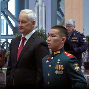 Чээрби харлыг Найыр Кыргыс Россияны Маадырыны Алдын сылдызын алган