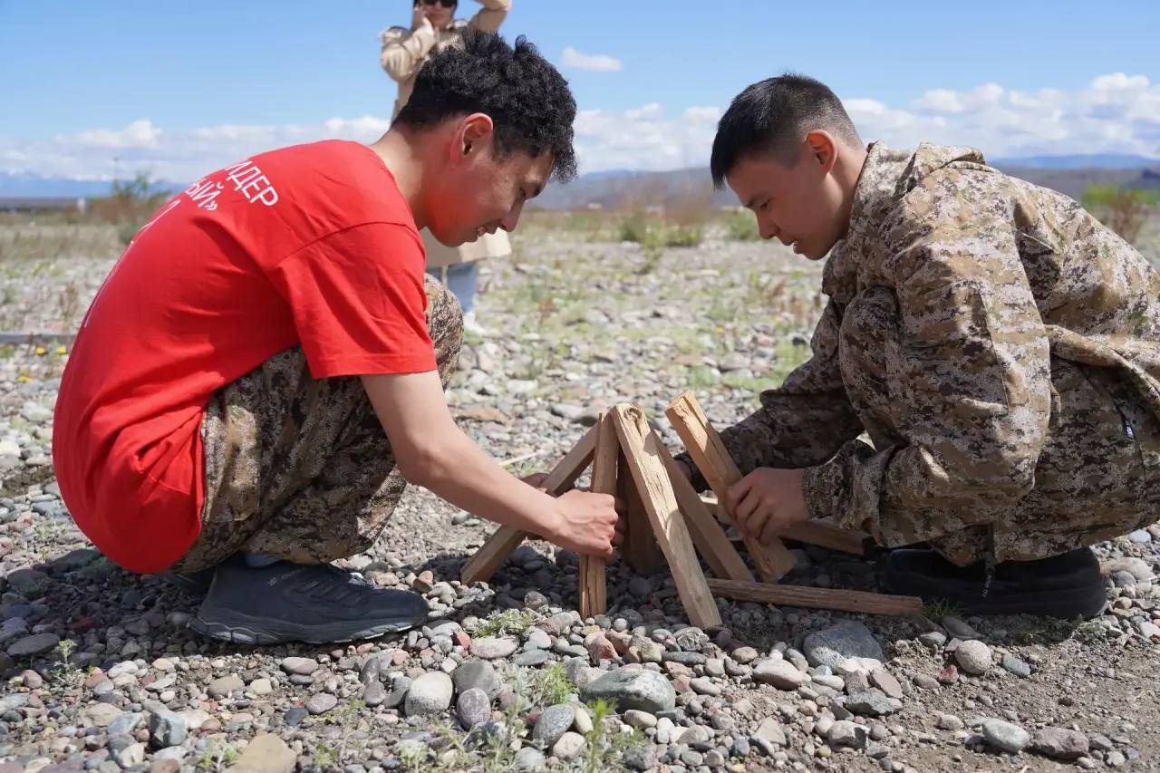 Владислав Ховалыг: «В новом сезоне “Зарницы 2.0” Туву ждут яркие победы» Владислав Ховалыг: «В новом сезоне “Зарницы 2.0” Туву ждут яркие победы»