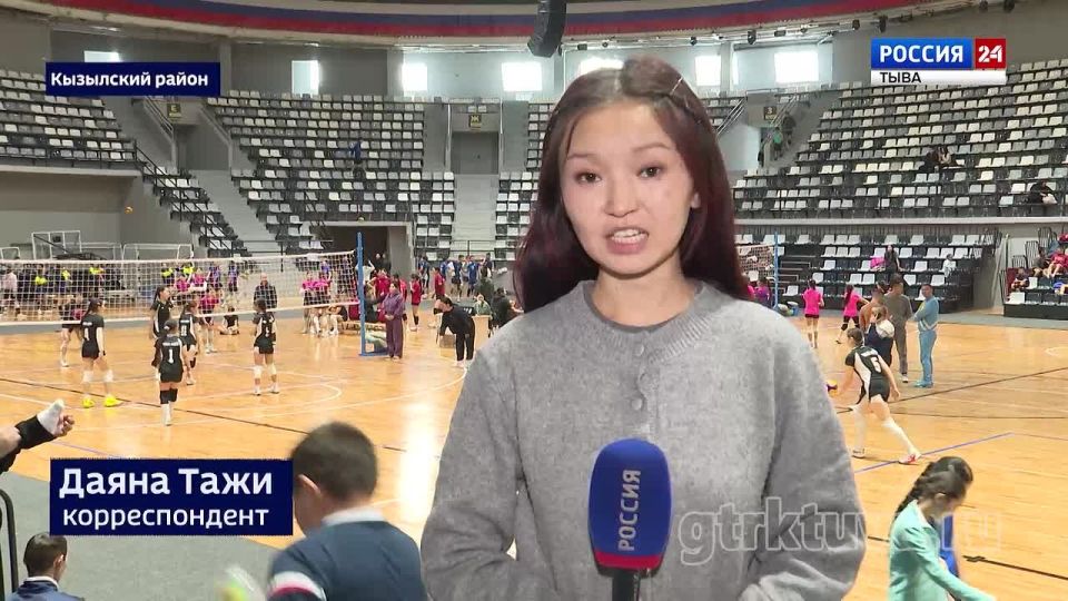 Турнир по волейболу. В спортивном центре "Победа" прошел второй день первенства по волейболу среди юношей и девушек 12-13 годов рождения