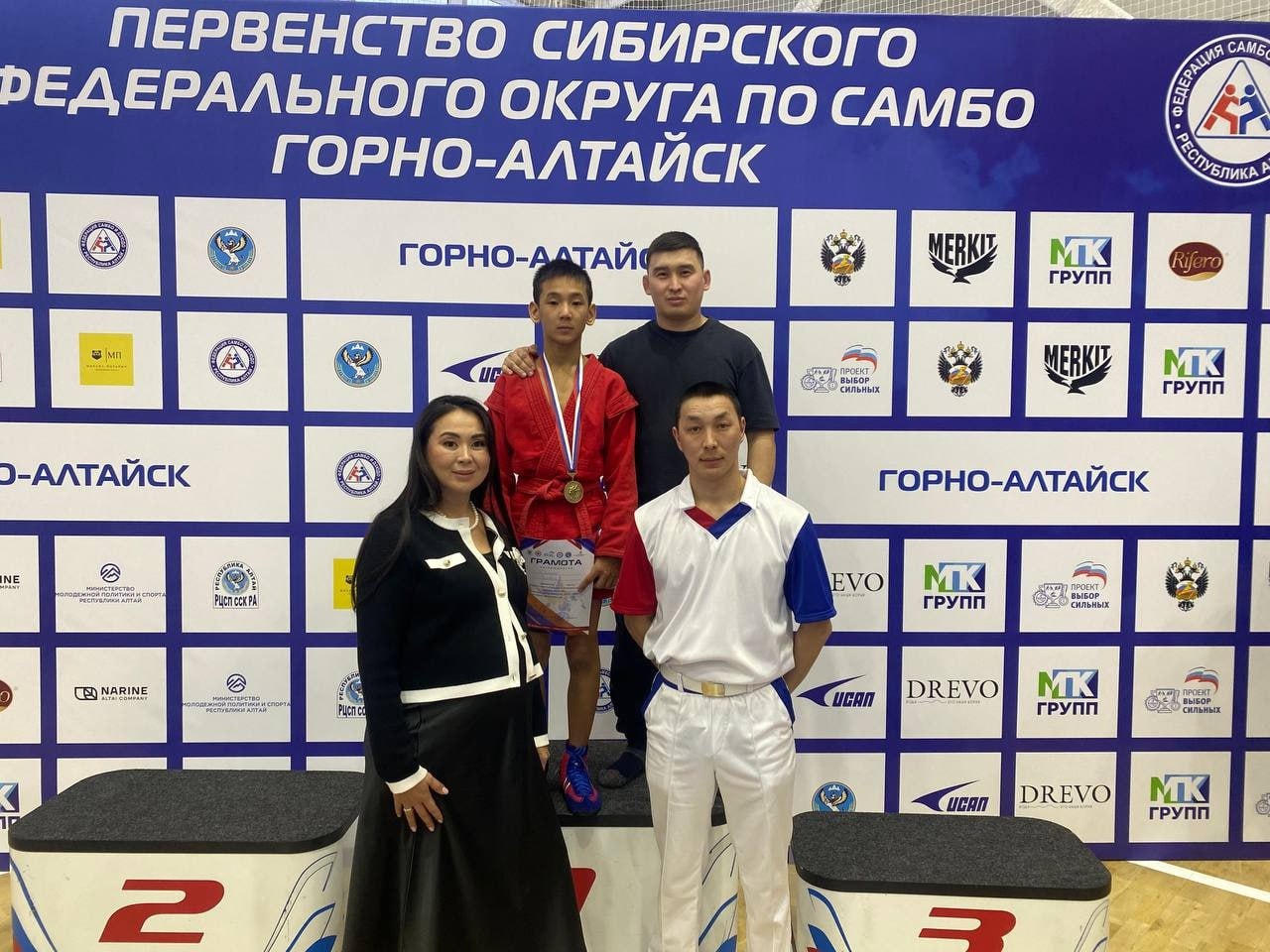 Юный самбист из Тувы завоевал бронзу на первенстве СФО и получил путевку на чемпионат России