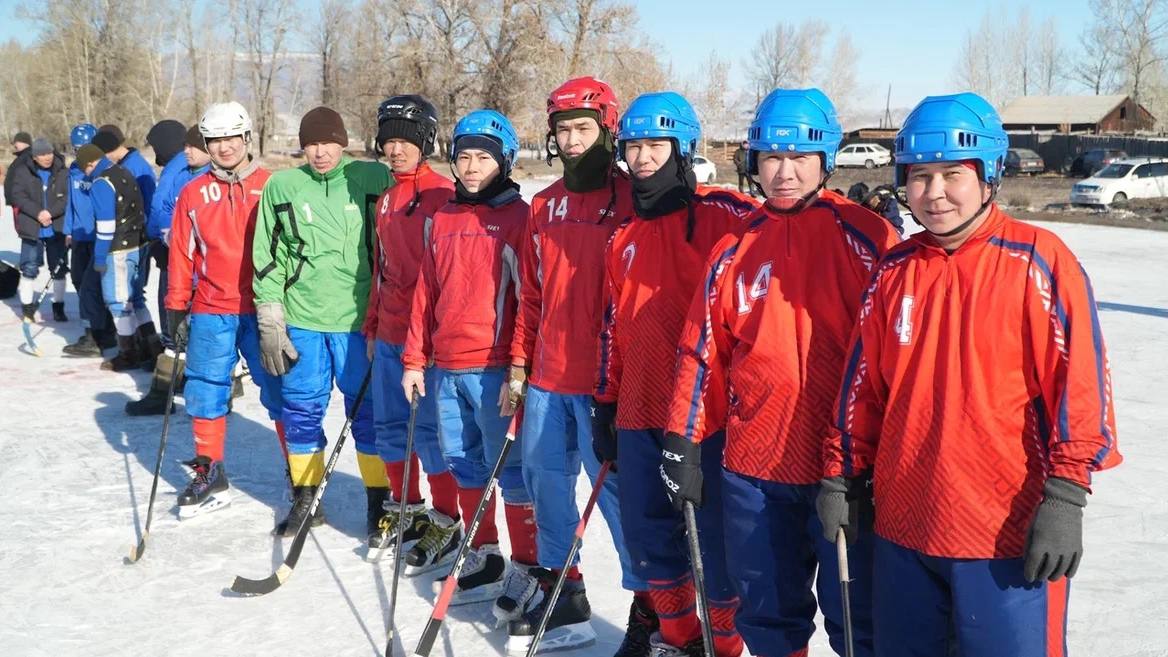 В Дзун-Хемчикском районе прошел республиканский турнир по хоккею с мячом В Дзун-Хемчикском районе прошел республиканский турнир по хоккею с мячом