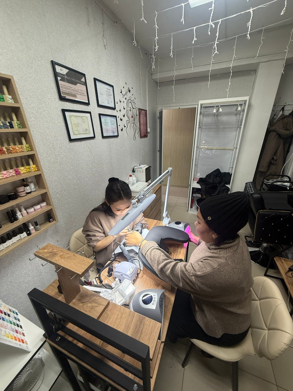 Жительница Чаа-Холя открыла студию красоты благодаря соцконтракту Жительница Чаа-Холя открыла студию красоты благодаря соцконтракту