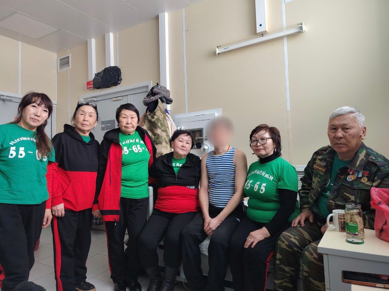 Волонтеры из Тувы навестили бойцов в госпитале Московской области Волонтеры из Тувы навестили бойцов в госпитале Московской области