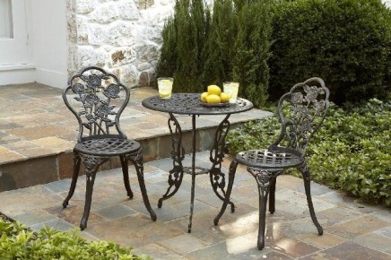 Очарование кованого железа: современные идеи для интерьера и сада