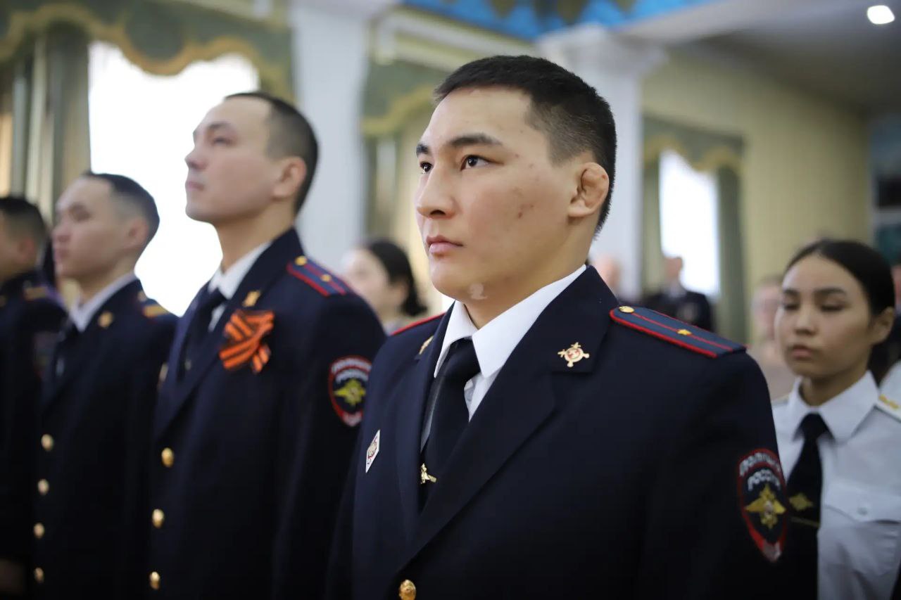 Молодые сотрудники МВД по Республике Тыва приняли Присягу Молодые сотрудники МВД по Республике Тыва приняли Присягу