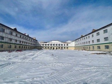 � ���-������� ������ ��������� ������������� ����-��������� �� 180 ����