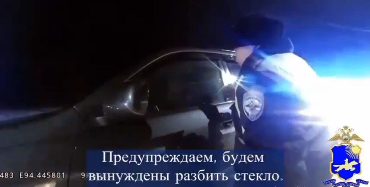 Заблокировался в автомобиле и отказывался выходить: нетрезвого водителя привлекли к ответственности в Кызыле