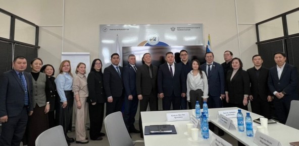 Сенатор Шолбан Кужугет провел встречу по вопросам развития предпринимательства в Туве