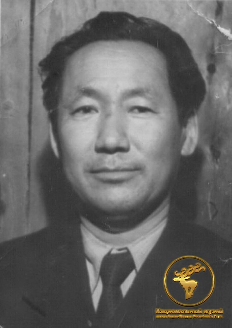 1 марта 1920 года родился Всеволод Ламаевич Тас-оол, первый профессиональный художник Тувы