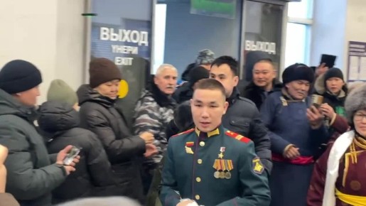 В Туву прибыл Герой России Найыр Кыргыс