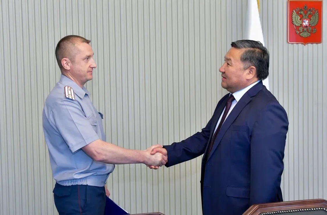 Глава Тувы поздравил сотрудников и ветеранов УФСИН с профессиональным праздником