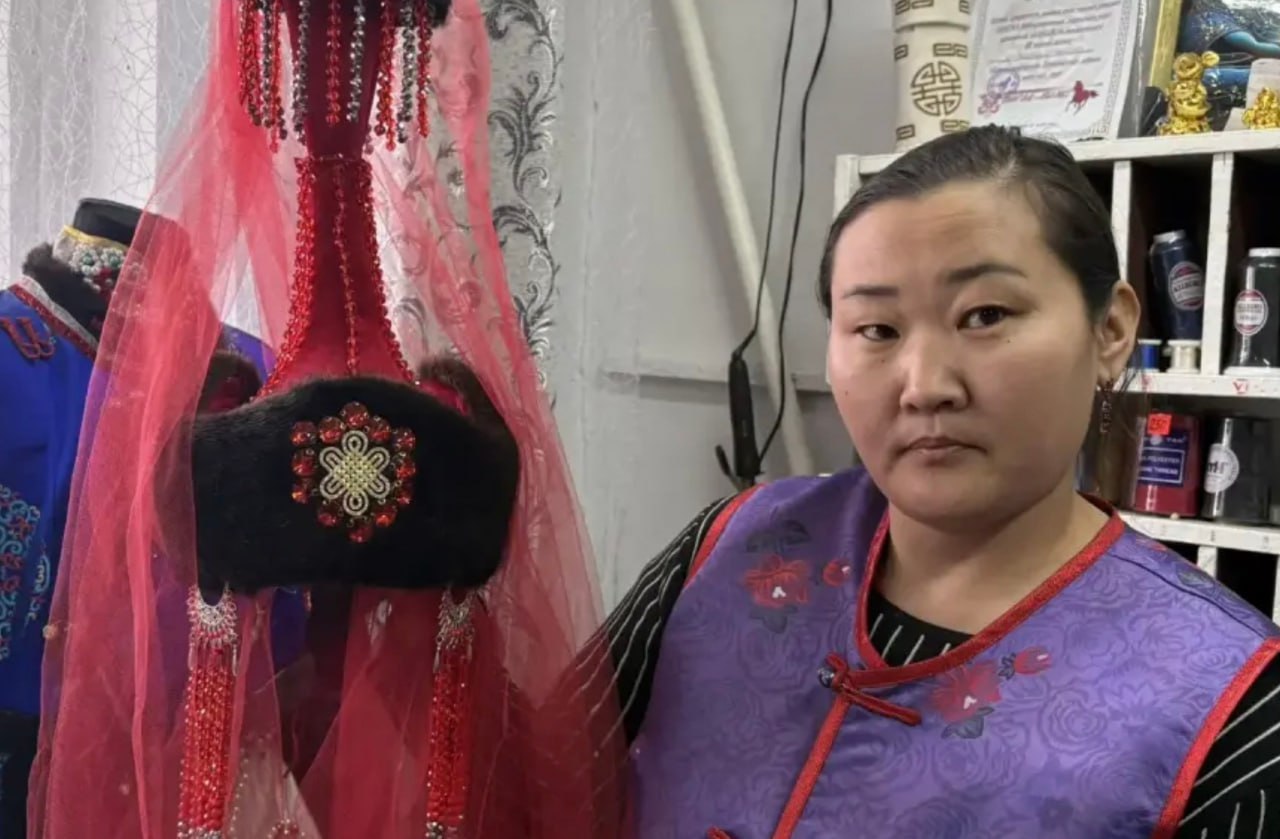 Многодетная мать из Тувы открыла швейное ателье благодаря господдержке