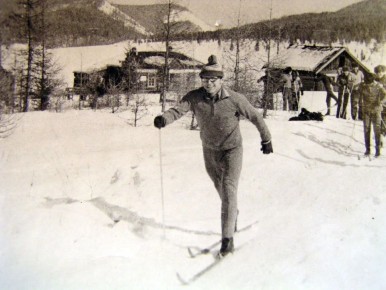 Эстафета поколений: Как спорт объединяет министров и личный состав МВД Тувы