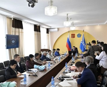 25 марта прошло заседание Наблюдательного совета регионального отделения Российского общества «Знание», которое провел заместитель председателя Правительства Республики Тыва Орлан Сарыглар