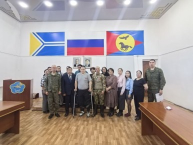 Бойцы из Тес-Хема удостоены государственных наград за службу в зоне СВО