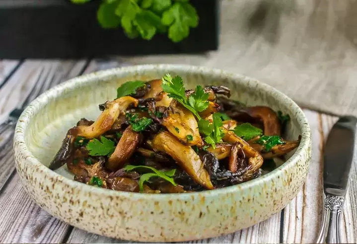 Погружение в грузинские вкусы: жареные вешенки так, как они должны быть