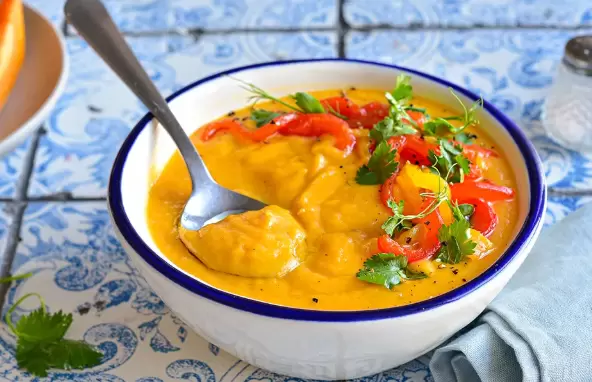 Теплые блюда для уюта: 5 рецептов, которые согреют в холодные вечера