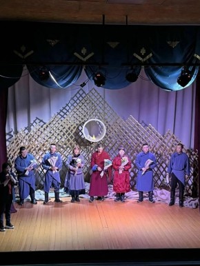 В Эрзине торжественно отметили Год созидательного труда и семейных ценностей