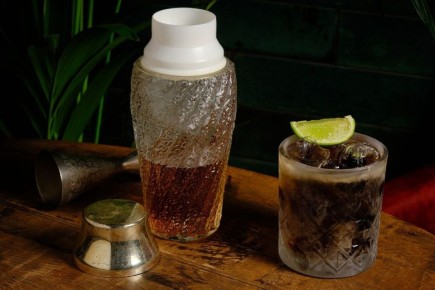 �������� �������: ��� ��� Mr. Help & Friends ���������� � ���� ������ ����